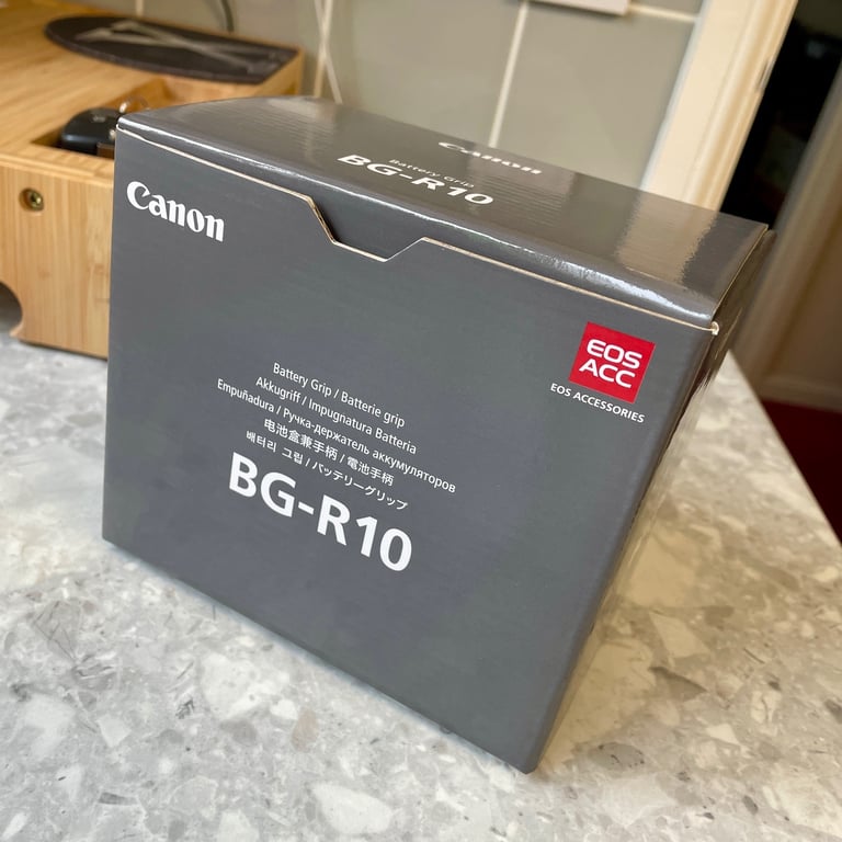 image for Canon BG-R10 Battery Grip – boxed/mint (for R6 MKII and R5)