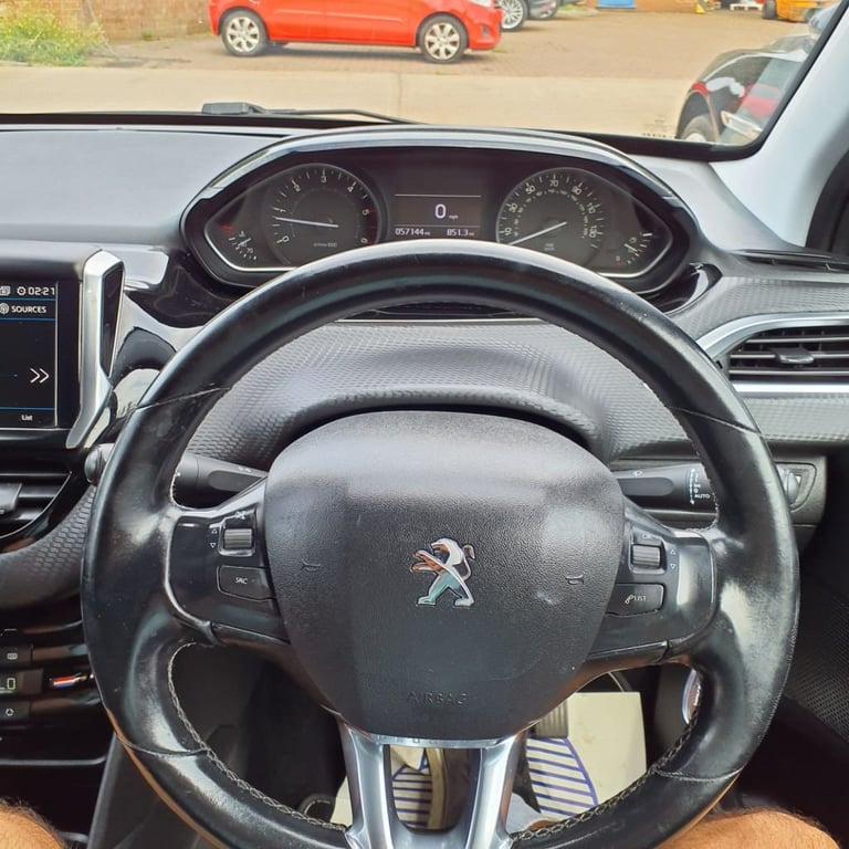 2018 68 PEUGEOT 208 1.5 BLUEHDI TECH EDITION HATCHBACK 5DR DIESEL MANUAL EURO 6 