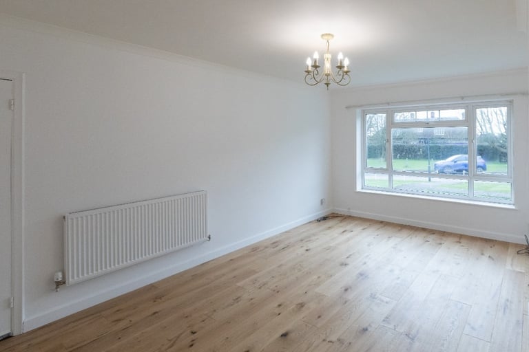 2 Bed Ground Floor Flat Opposite Stanmore Station!