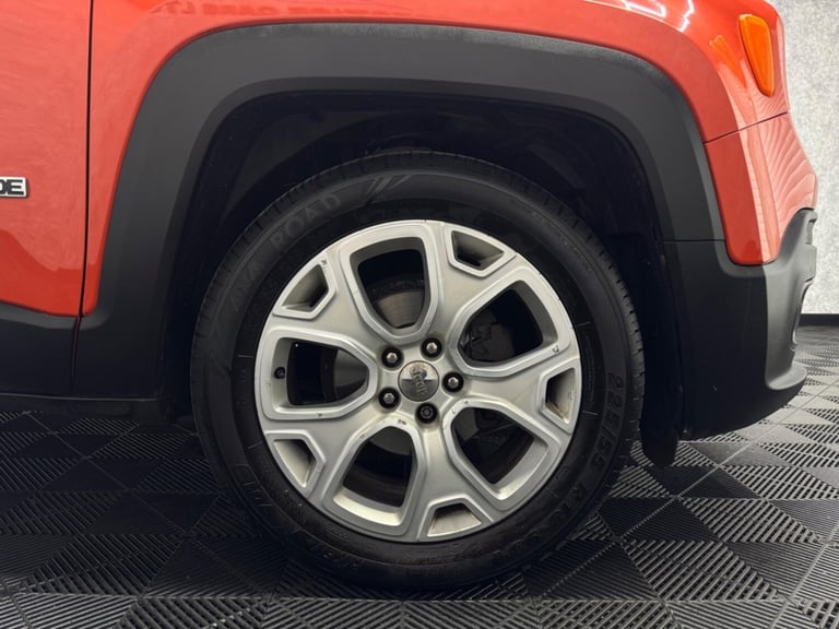 2016 Jeep Renegade 1.4T MultiAirII Limited DDCT Euro 6 (s/s) 5dr ESTATE Petrol Automatic