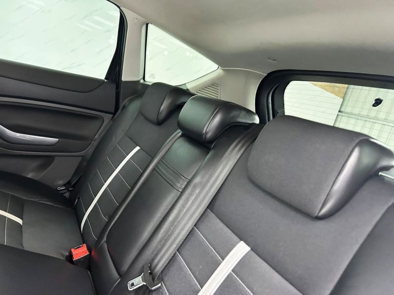 2012 Ford Kuga 2.0 TDCi 163 Titanium 5dr Powershift ESTATE DIESEL Automatic