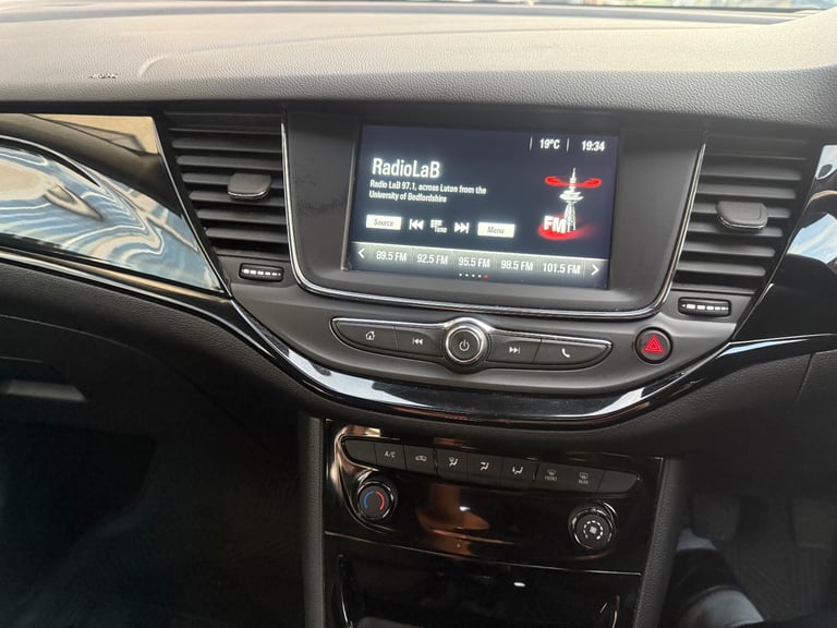 Vauxhall, ASTRA, Estate, 2018, Manual, 1399 (cc), 5 doors