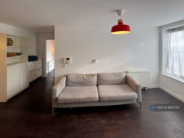 2 bedroom flat in White Horse Road, London, E1 (2 bed) (#2622735)