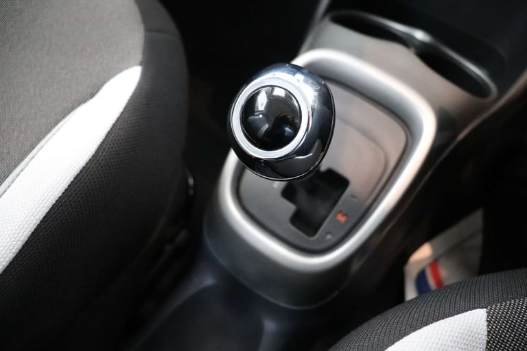 2016 Toyota AYGO 1.0 Aygo X-Play VVT-i CVT 5dr Hatchback Petrol Automatic