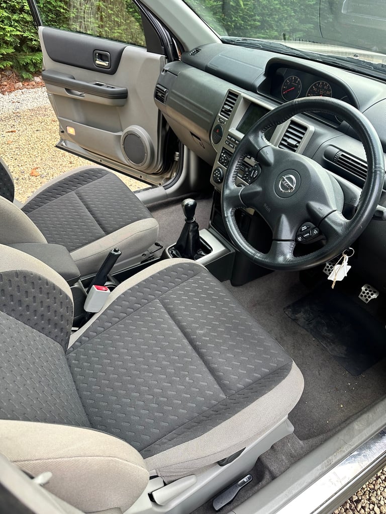 2006 Nissan X-Trail 2.2 dCi 136 Columbia 5dr ESTATE Diesel Manual