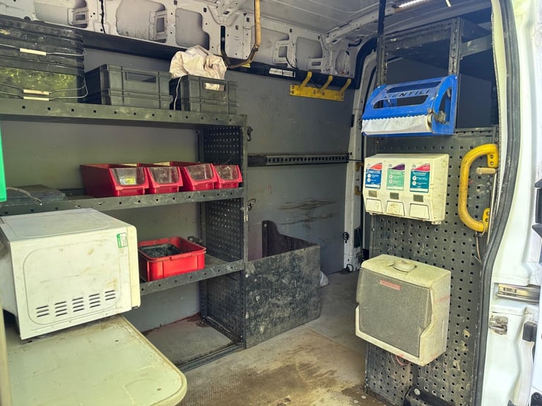 2017 Ford Transit 2.0 350 EcoBlue RWD L2 H3 Euro 6 5dr PANEL VAN Diesel Manual