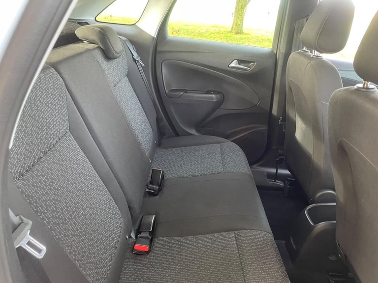 2018 Vauxhall Crossland X 1.2 SE Euro 6 5dr HATCHBACK Petrol Manual