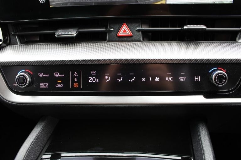2023 Kia Sportage 1.6 T Gdi 13.8kwh Gt Line S Suv 5dr Petrol Plug In Hybrid Auto Awd Euro 6 ( EST...