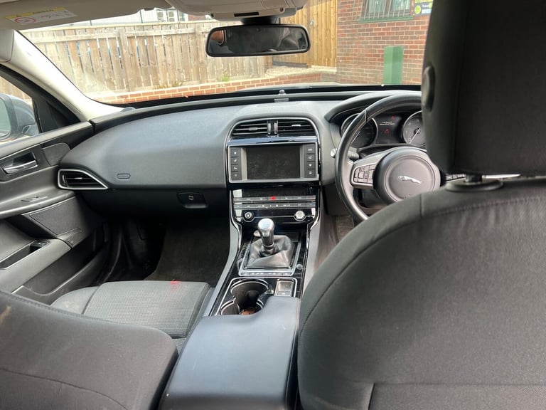 2015 Jaguar XE 2.0d SE 4dr SALOON Diesel Manual