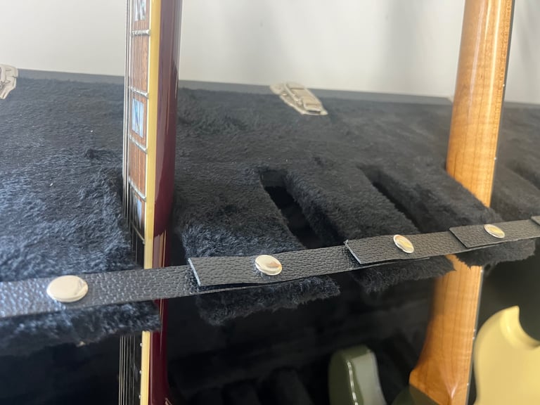 Tour tech guitar stand case