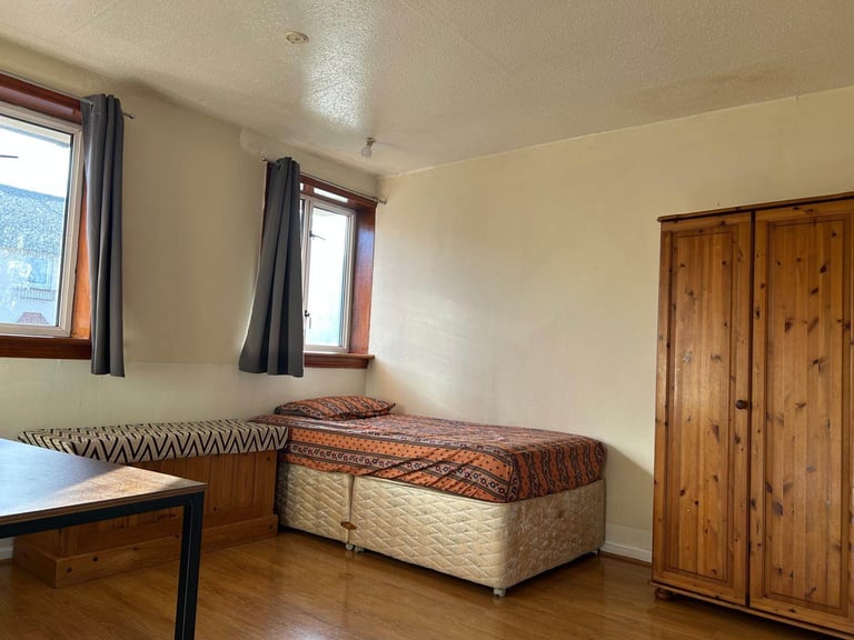 Amazing Double Room Available Immediately 