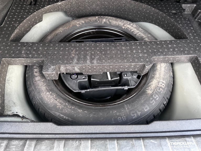 2018 Peugeot 2008 1.2 PureTech Allure Euro 6 5dr HATCHBACK Petrol Manual