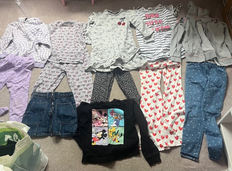 image for Large Girls bundle clothes 20+ items 
