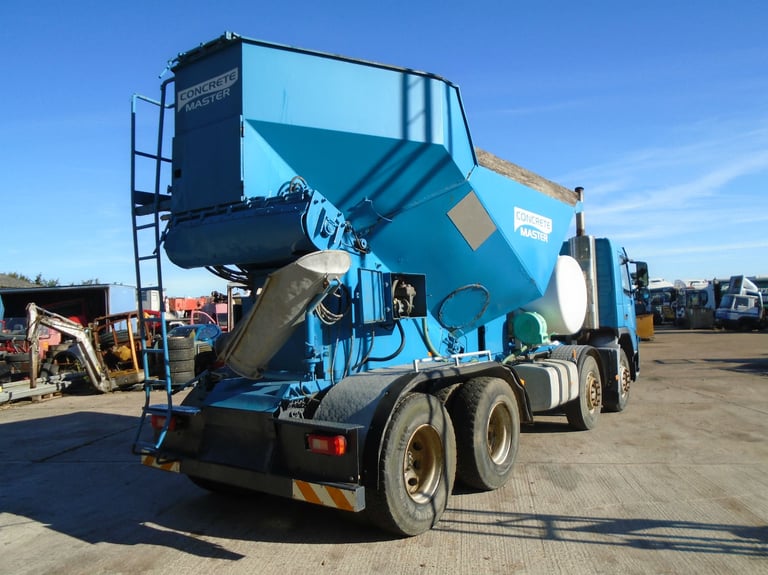 2004 VOLVO FM12 VERSION 2 CONCRETE MIXER