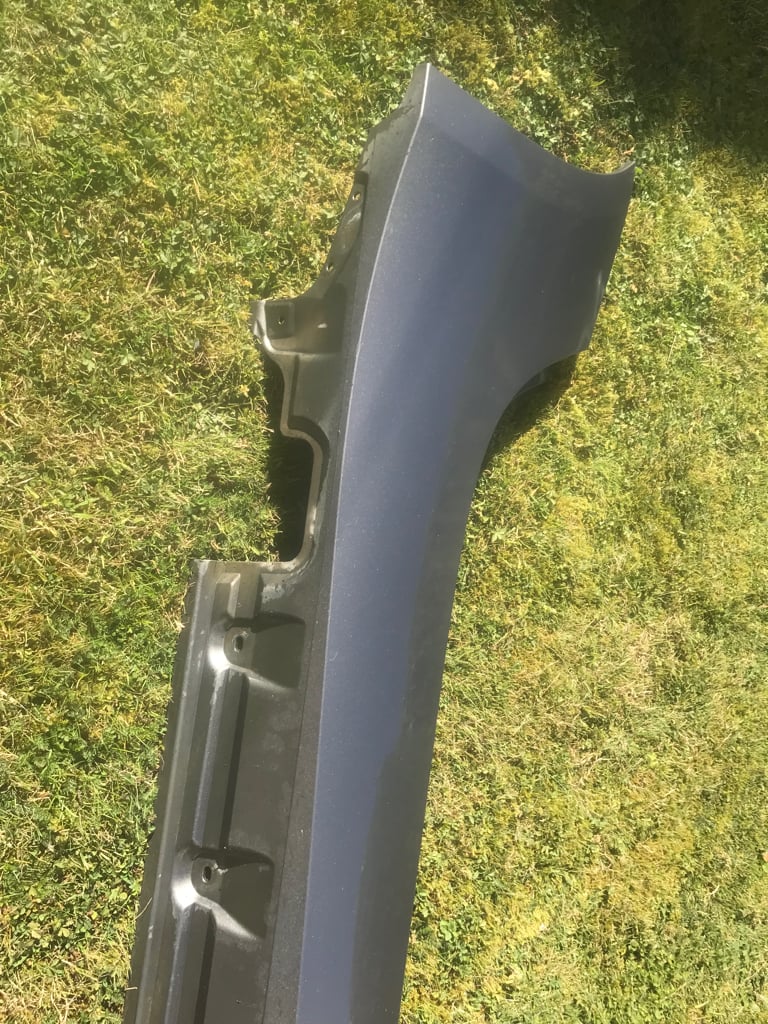 BMW E85 Z4 sill in STERLING GREY