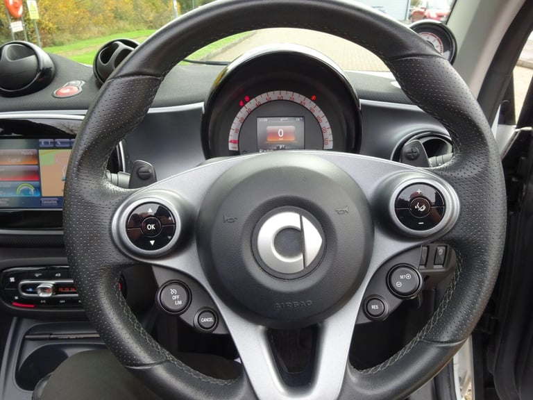 2017 smart fortwo 0.9T Prime Sport (Premium) Cabriolet Twinamic Euro 6 (s/s) 2dr CONVERTIBLE Petr...