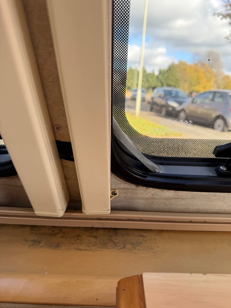  Baily pageant caravan 