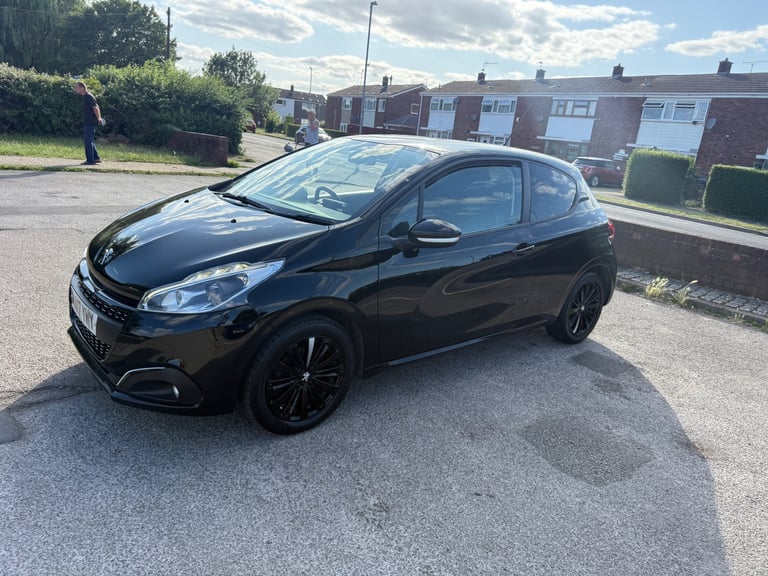 Peugeot, 208, Hatchback, 2017, Manual, 1199 (cc), 3 doors