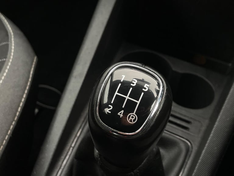 2019 Skoda Fabia 1.0 Colour Edition Euro 6 (s/s) 5dr HATCHBACK Petrol Manual