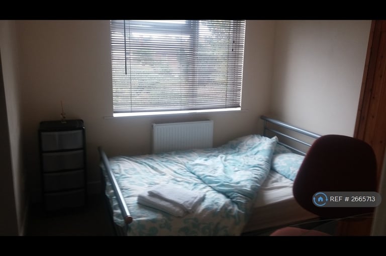 4 bedroom house in Trafalgar Road, Bournemouth, BH9 (4 bed) (#2665713)
