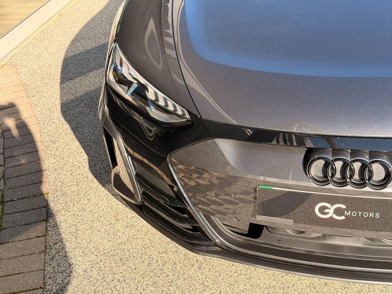2023 Audi RS e-tron GT 93.4kWh Carbon Vorsprung Saloon 4dr Electric Auto quattro (598 ps) COUPE E...
