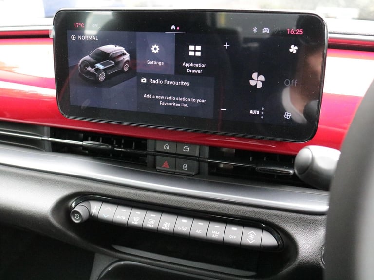 2025 Fiat 600 Fiat 600e (red) 54kwh 154hp HATCHBACK Electric Automatic