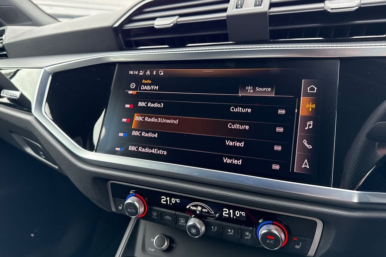 2022 Audi Q3 Black Edition 40 TFSI quattro 190 PS S tronic SUV PETROL Automatic