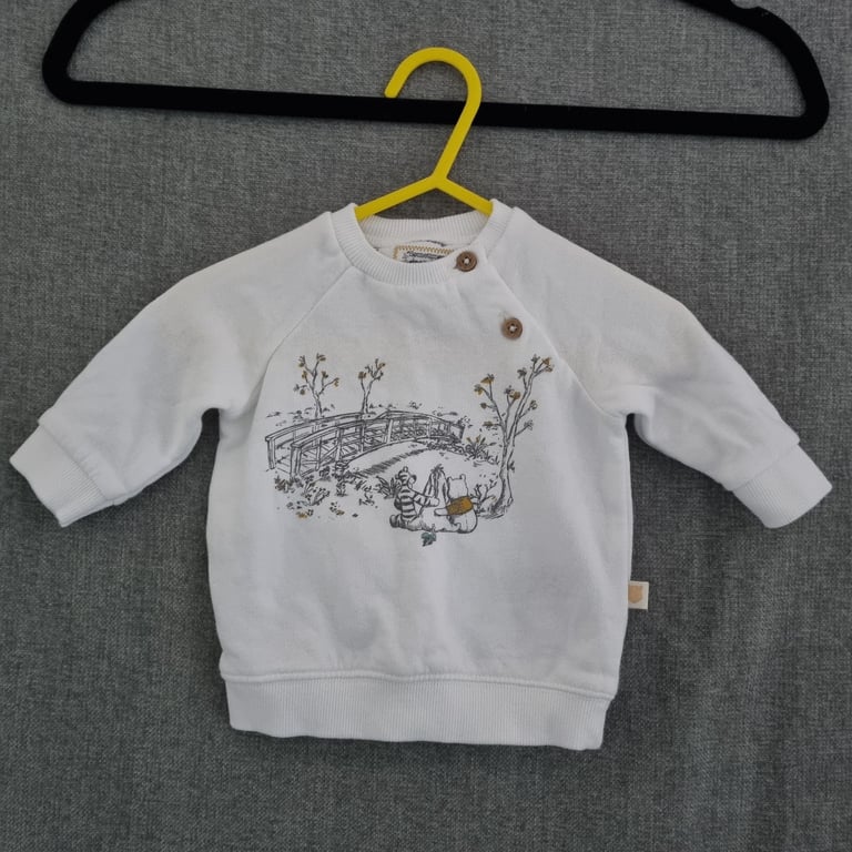 image for Disney Winnie The Pooh Baby Boys/Girls Jumper/Sweatshirt. Age 1 Month. VGC