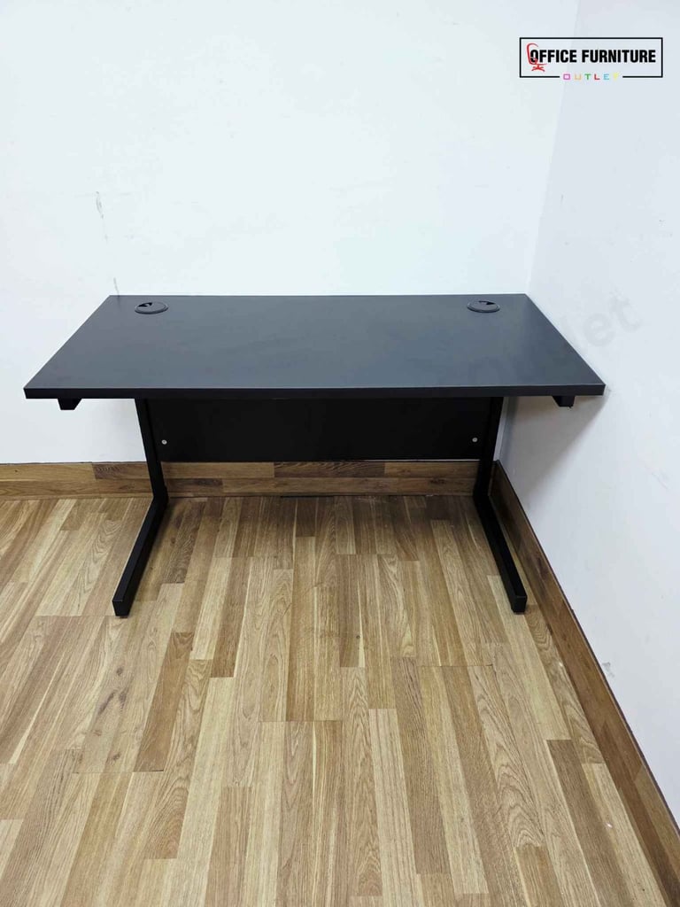 Straight Black Office Desk (120cm x 60cm)