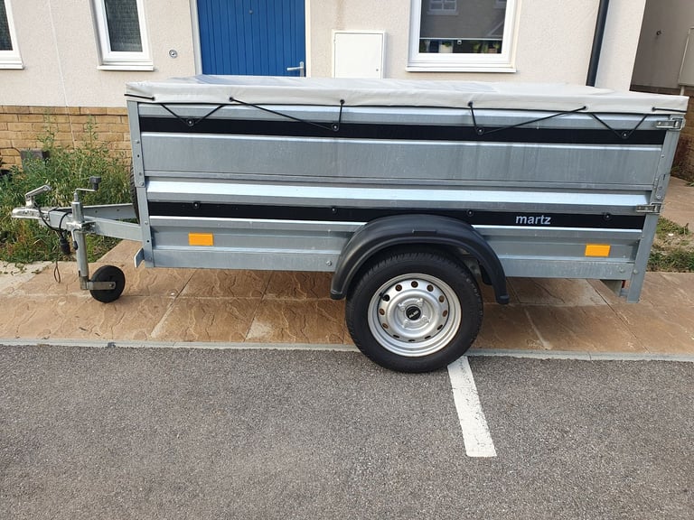 Martz Trailer with extended sides and cover 