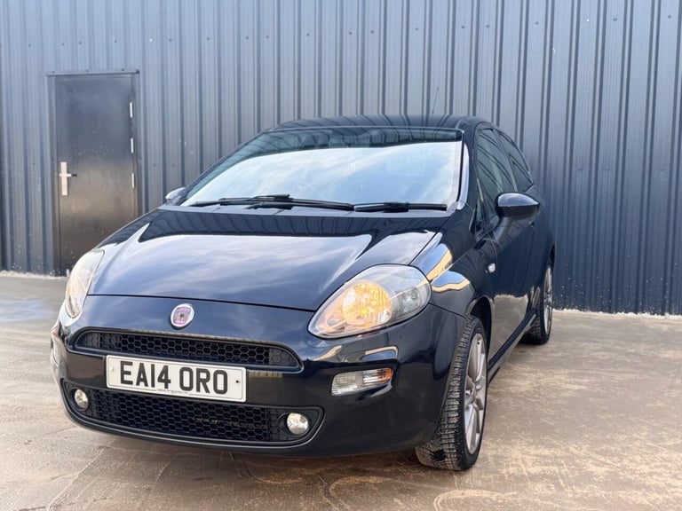 2014 Fiat Punto 1.4 Jet Black II Euro 6 (s/s) 3dr Hatchback Petrol Manual