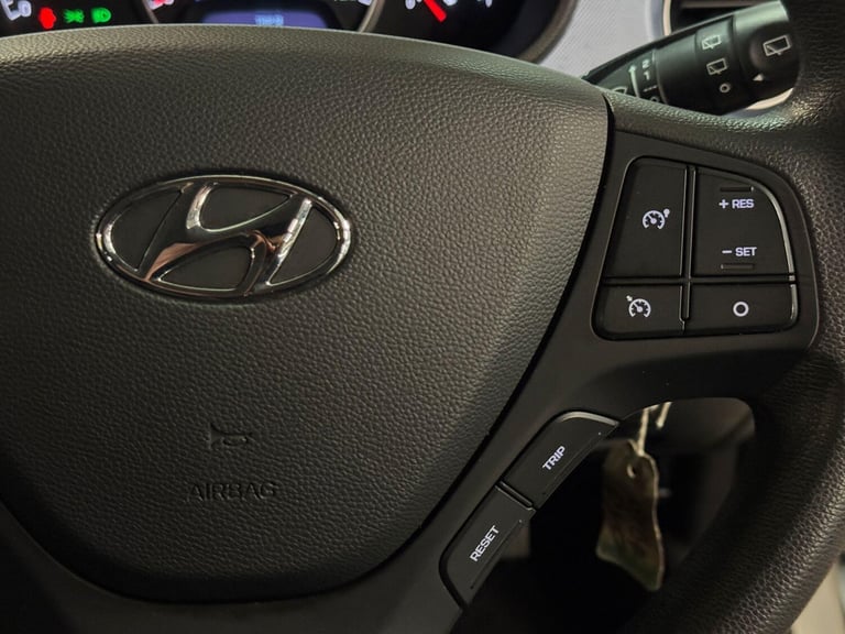 2014 Hyundai i10 1.0 SE Euro 5 5dr HATCHBACK Petrol Manual