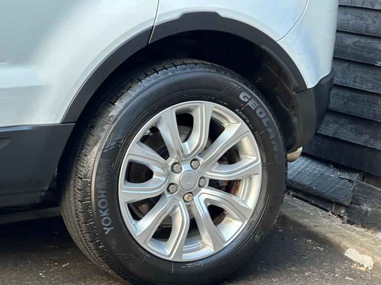 2016 Land Rover Range Rover Evoque 2.0 TD4 SE Tech Auto 4WD Euro 6 (s/s) 5dr ESTATE Diesel Automatic