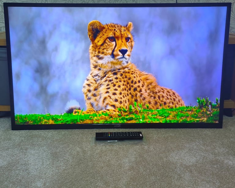 LOGIK 49 inch Smart 4K Ultra HD LED TV Freeview HD DTS TruSurround Sound HDMI USB