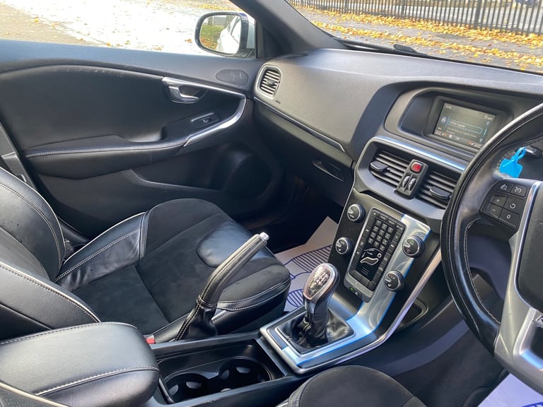 2013 Volvo V40 D2 R DESIGN 5dr HATCHBACK Diesel Manual