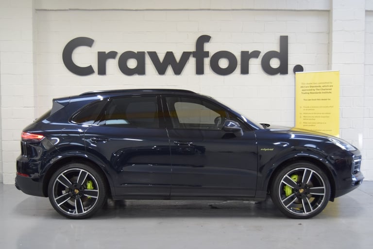 PORSCHE CAYENNE 3.0 V6 E-Hybrid 17.9kWh Platinum Edition 2022