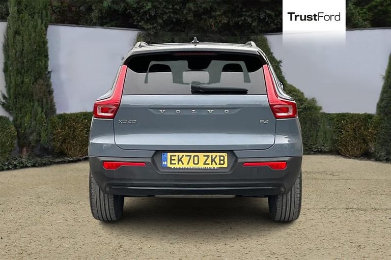 2020 Volvo XC40 2.0 B4P R DESIGN Pro 5dr Auto Semi-Auto Estate Petrol Semi Automatic
