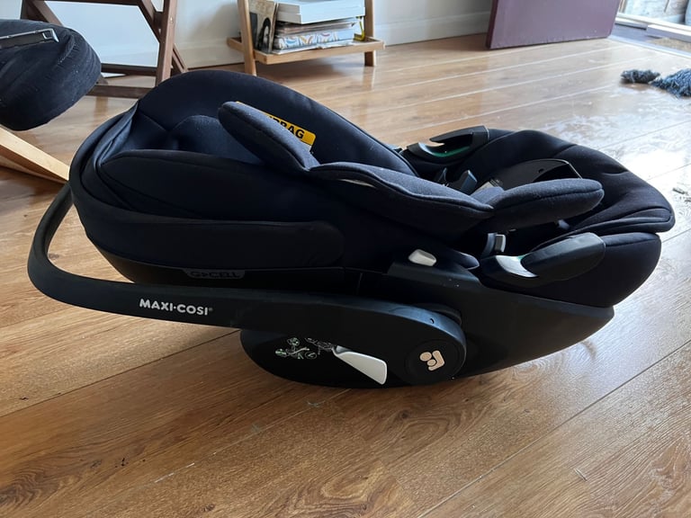 image for Maxi-cosi pebble 360 car seat