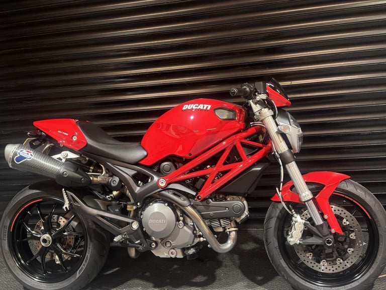 DUCATI MONSTER 796 Plus Termignoni Race Kit -Immaculate condition-Low Miles Red 