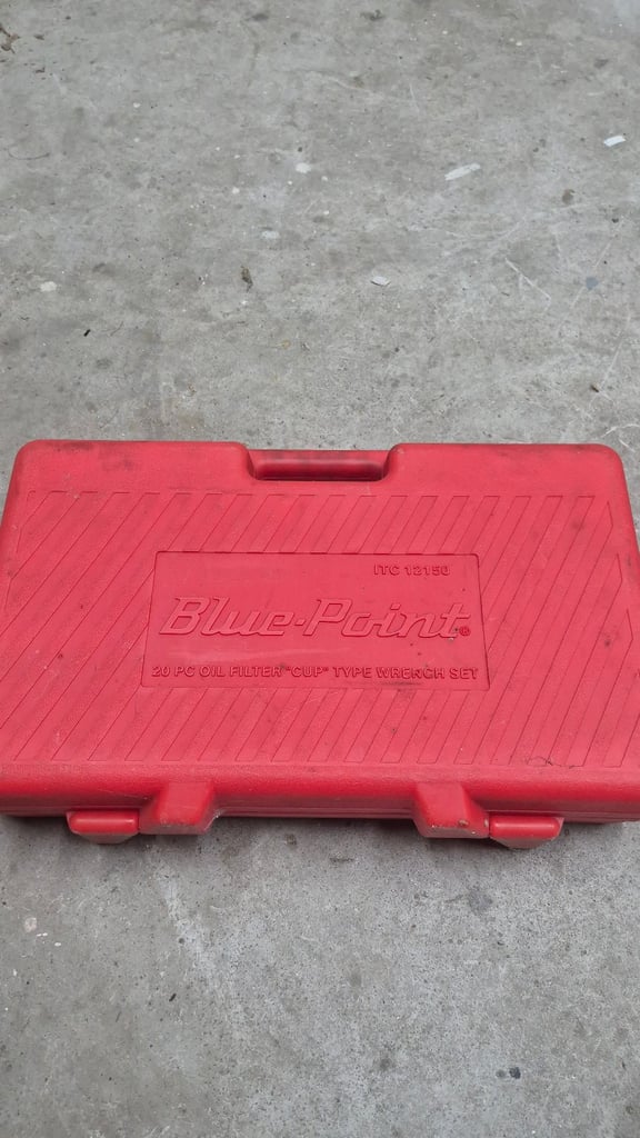 Oil filter cup sockets