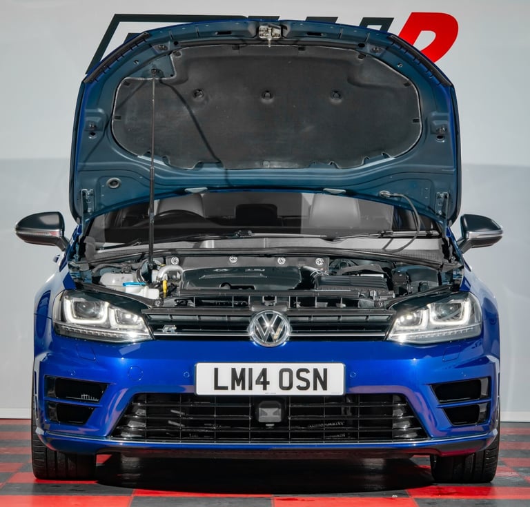 VOLKSWAGEN GOLF R 2.0 TSI R 300ps 5dr 4MOTION- FSH - 6 SPEED MANUAL - LAPIZ BLUE
