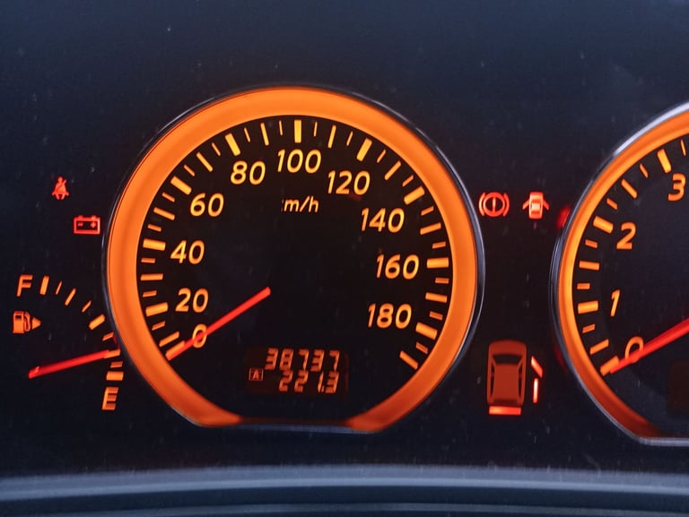 Nissan, ELGRAND E51 AUTO, 2005, 2490 (cc)