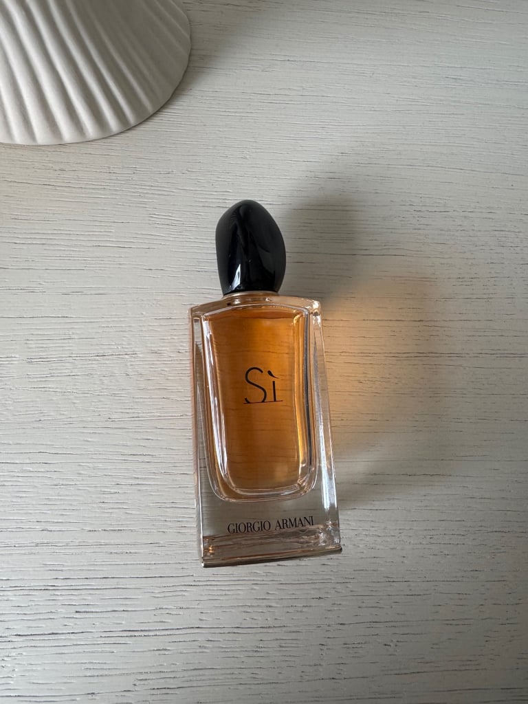 Si perfume on sale