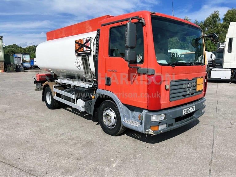 2008 MAN 12 220 12 TON 8,300 LITRE FUEL TANKER 