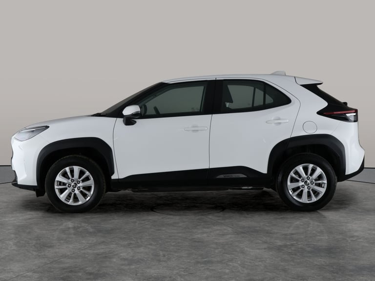 2024 Toyota Yaris Cross 1.5 VVT-h Icon SUV 5dr Petrol Hybrid E-CVT Euro 6 (s/s) (116 ps) - REVERS...