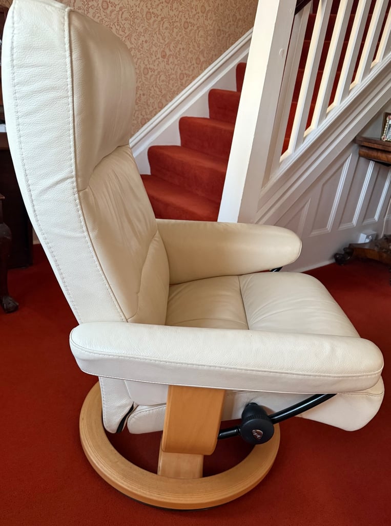 Stressless Erkones reclining leather chair and stool 