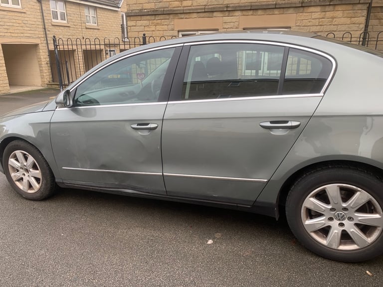 Volkswagen, PASSAT, Saloon, 2007, Semi-Auto, 1968 (cc),4 doors - Image 7