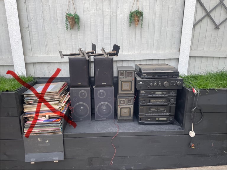 Joblot/Bundle Music System-Integrated Amplifier, Stereo system, Turntable & Speakers