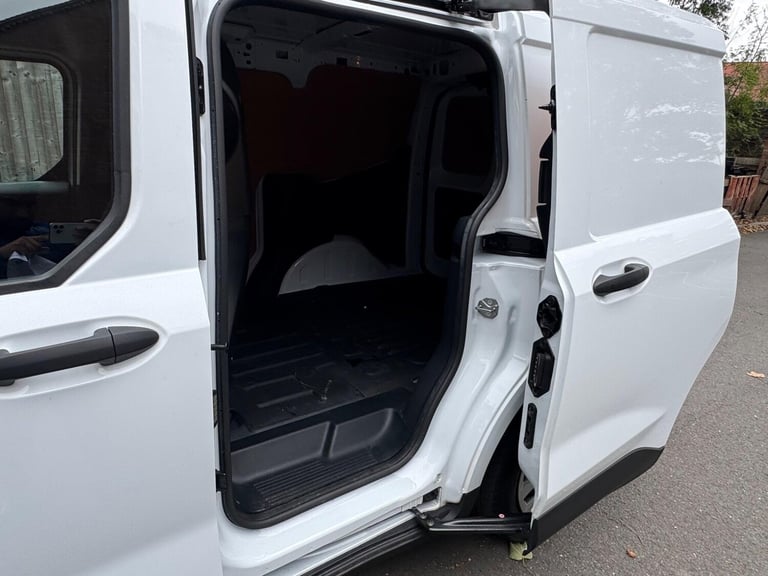 2024 Ford Transit Courier 1.5 EcoBlue Trend Van PANEL VAN DIESEL Manual