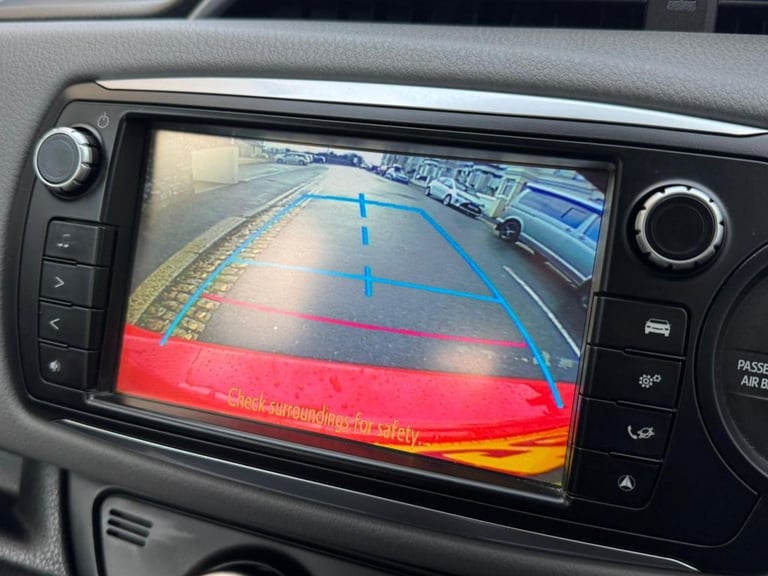 2015 65 TOYOTA YARIS 1.4 D-4D ICON HATCHBACK 5DR DIESEL MANUAL EURO 6 (90 PS) DI